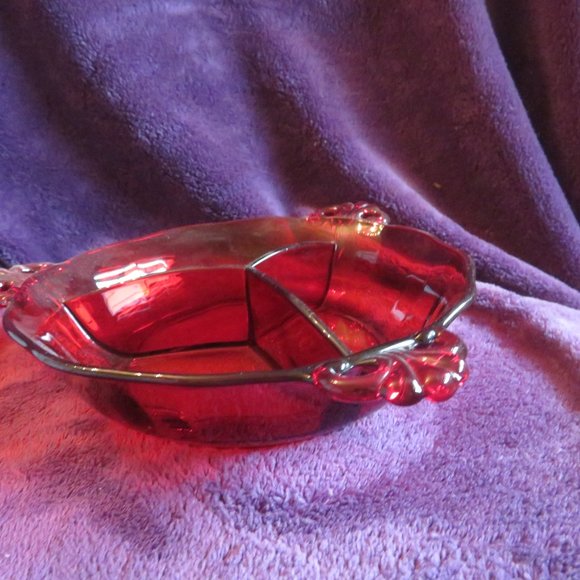 Beautiful Royal Ruby 3 - section candy dish - Picture 2 of 4